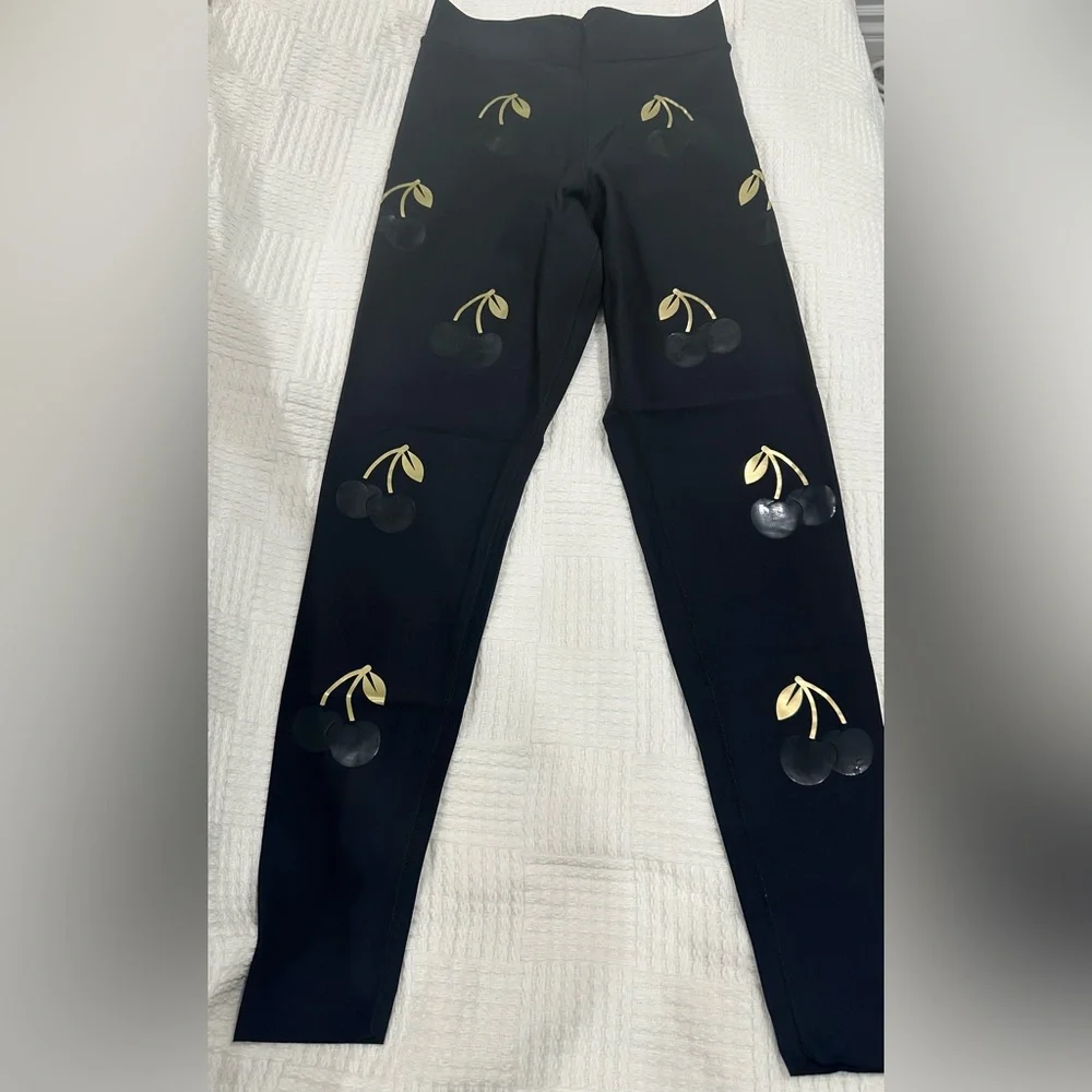 Ultracor High Cherry Performance Leggings - Picture 4 of 6